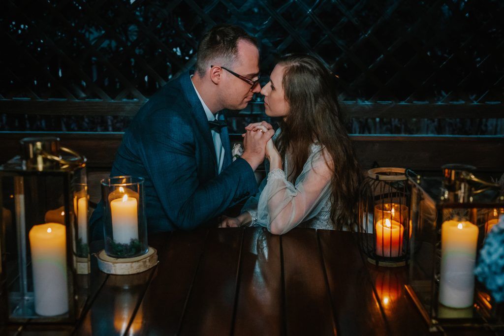 Ola i Przemek - dobry fotograf na ślub w Tylawie